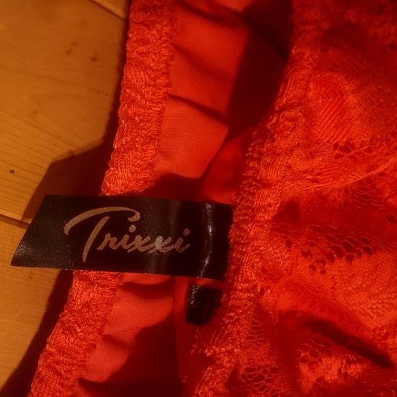 TRIXXI Small Coral Strapless Hi-Low style Lace Dress lined with belt loops EUC - Picture 7 of 8